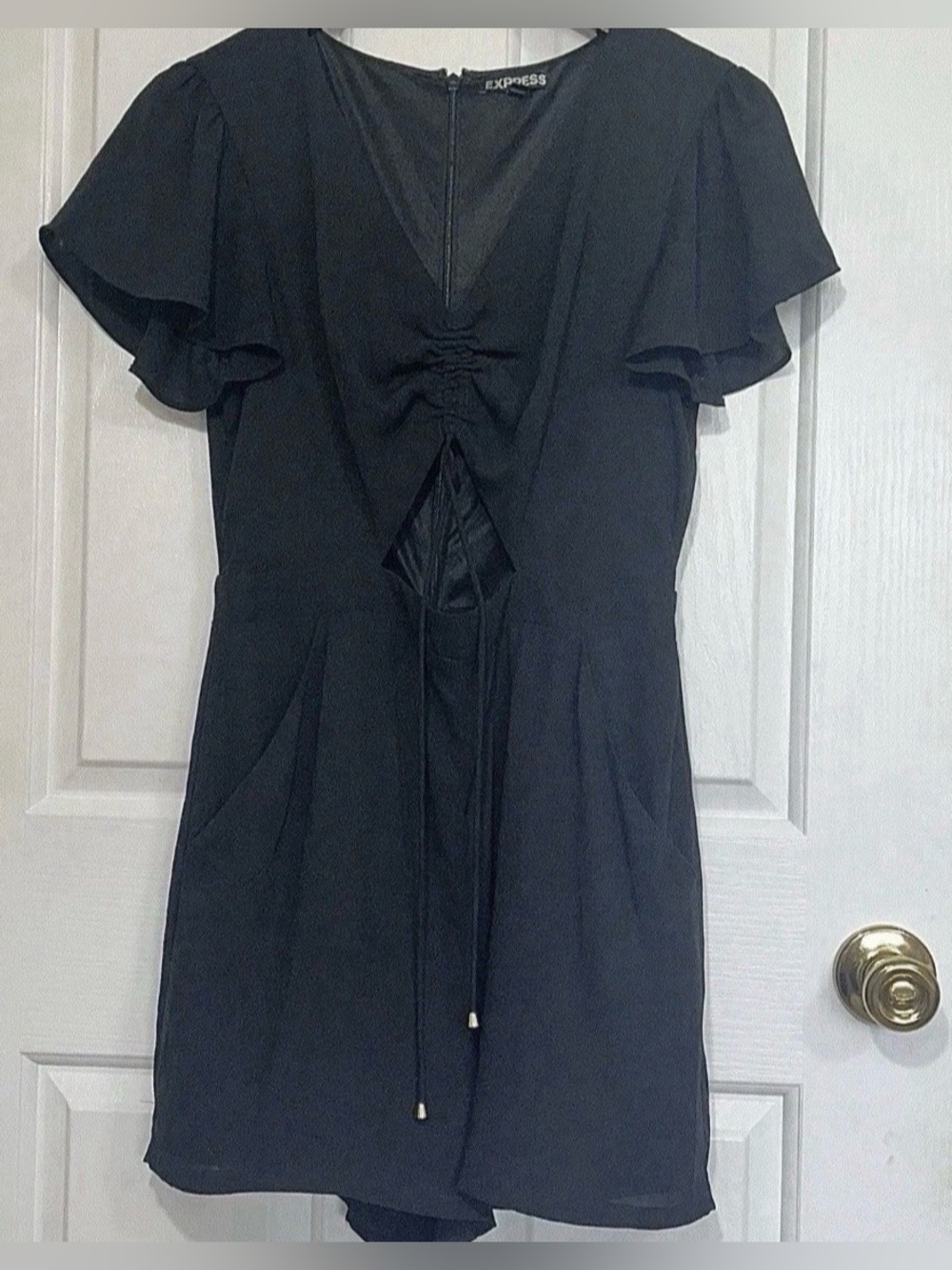 Express Black "Obsidianโ Cutout Flutter Sleeve Romper Size 6 V-Neck Cinched Bust